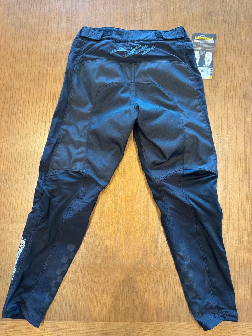 値引き！新品未使用 FASTHOUSE FASTLINE Y26 MTBパンツ - メルカリ