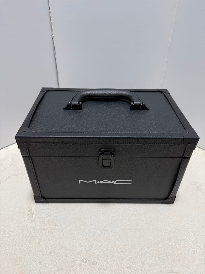 新品未使用】MACメイクBOX ノベルティ - メルカリ