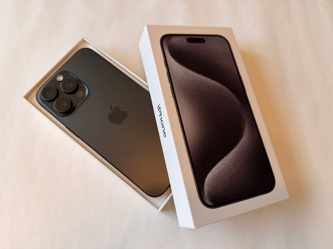 Apple iPhone 15 Pro Max 256GB スペースブラック Amazon.com: Apple iPhone 15 Pro Max, 256GB, Black Titanium