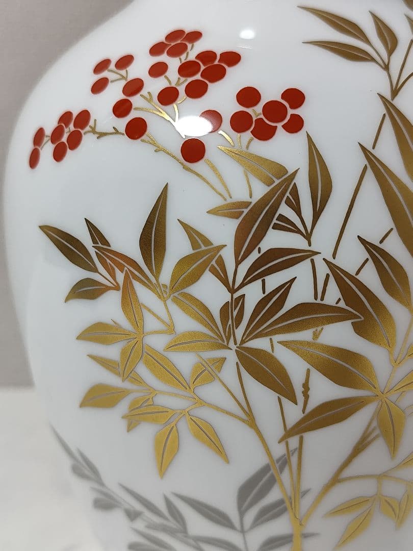 希少] 大倉陶園 OKURA 花瓶 花器 南天 金彩 フラワーベース - メルカリ