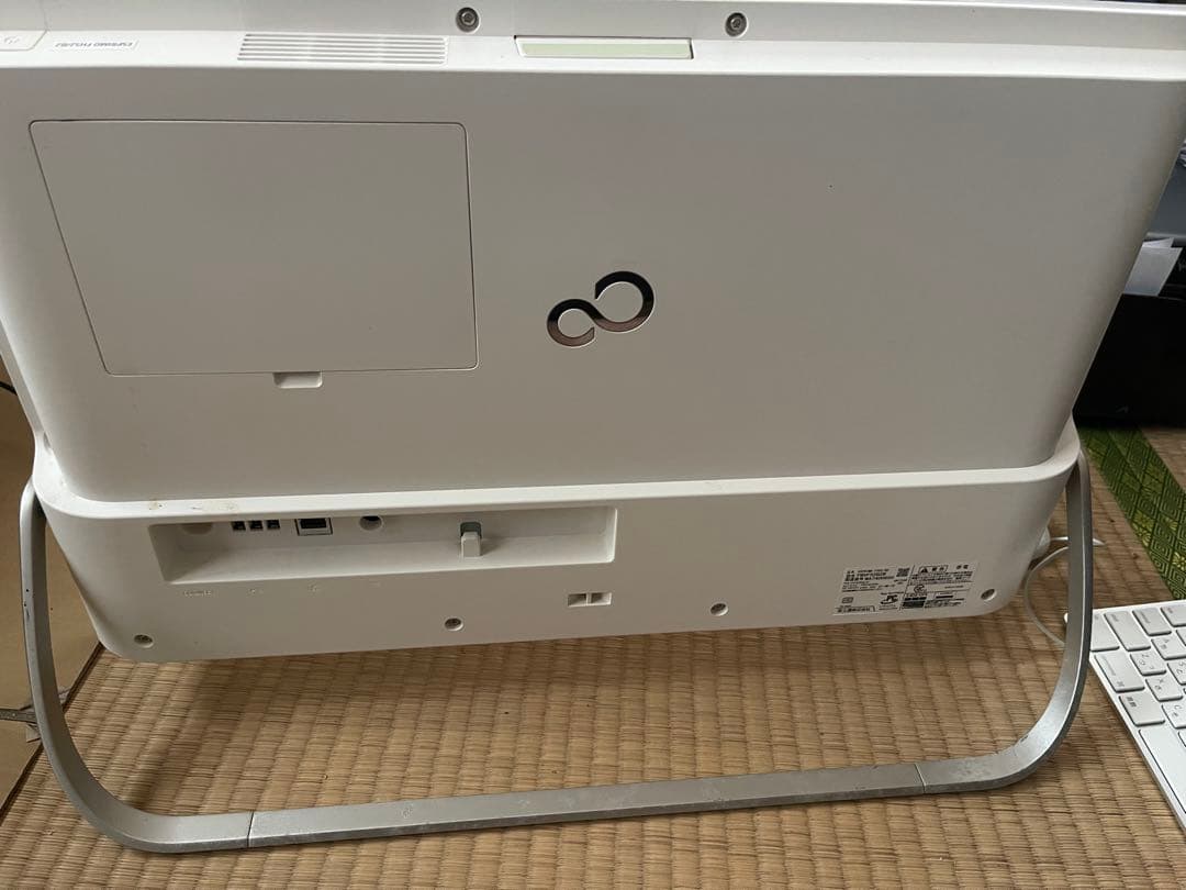 美品】富士通 FMV 液晶一体型パソコン FMVF52/B2