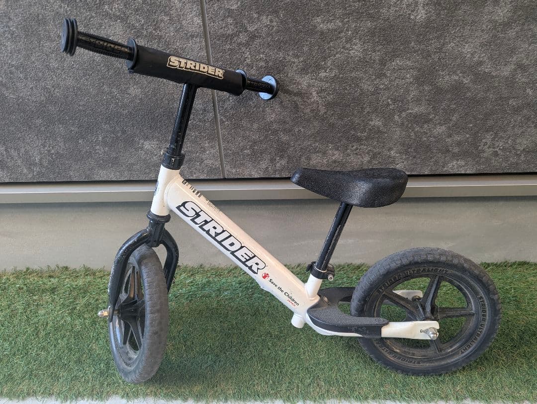 STRIDER バランスバイク Save the Children　ストライダー ストライダー×セーブ・ザ・チルドレン コラボ（スポーツモデル） – strider