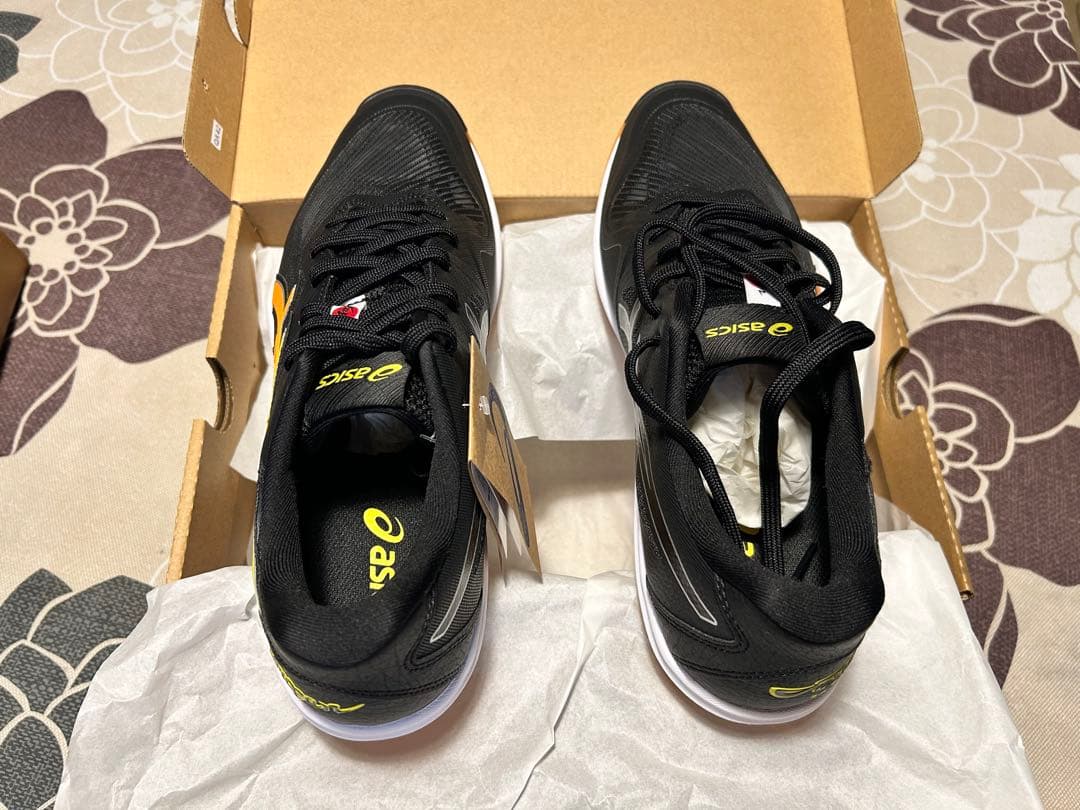 新品　asics バレーボールシューズ ローテジャパンライト 28.0cm