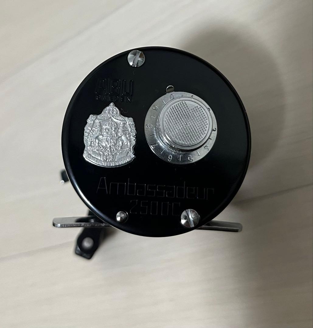 希少品 ABU アンバサダー 2500c 限定復刻版 ビッグクレスト - メルカリ