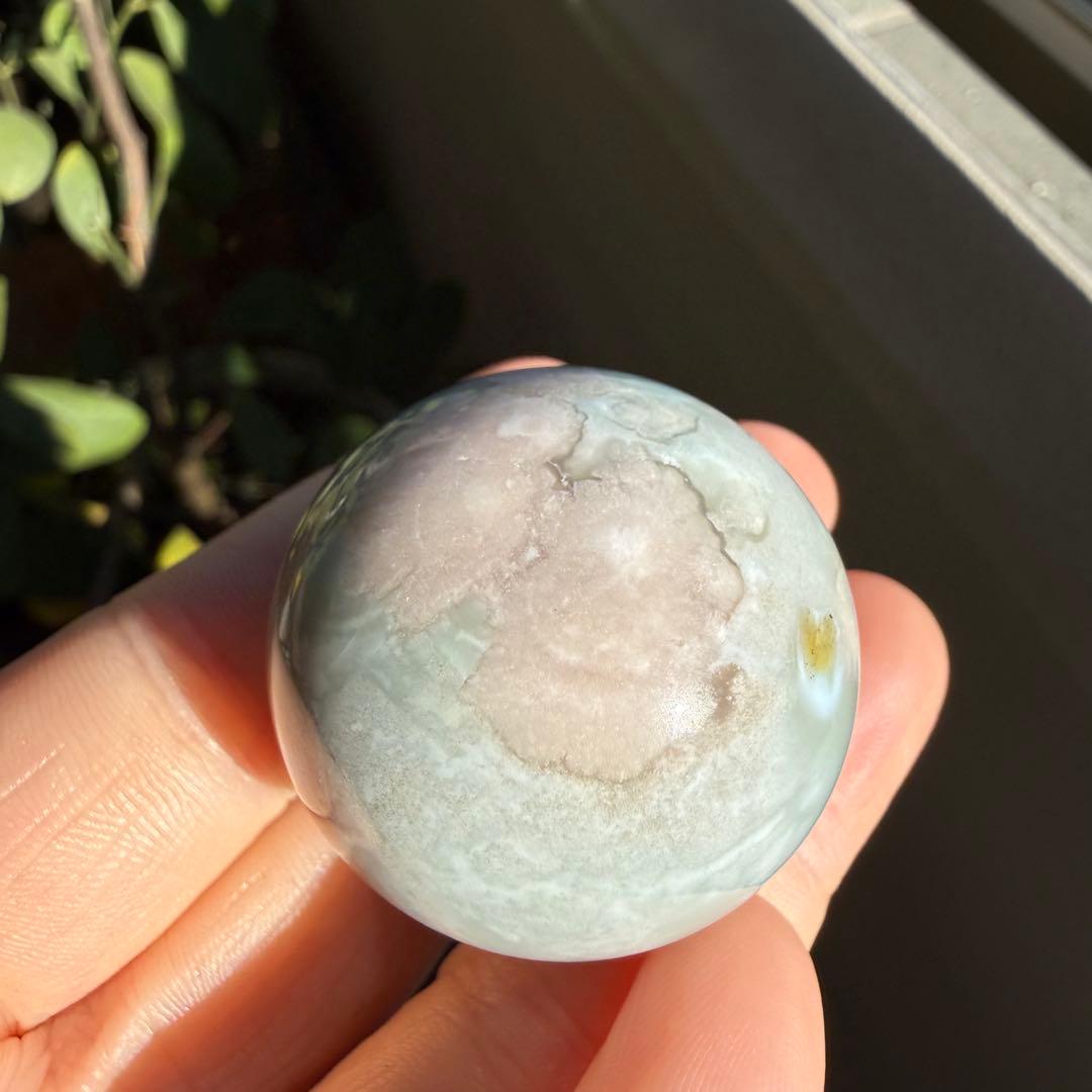 グリーン桜瑪瑙 スフィア 台座付き 丸玉 35.3mm 58.5g 自然石② - メルカリ