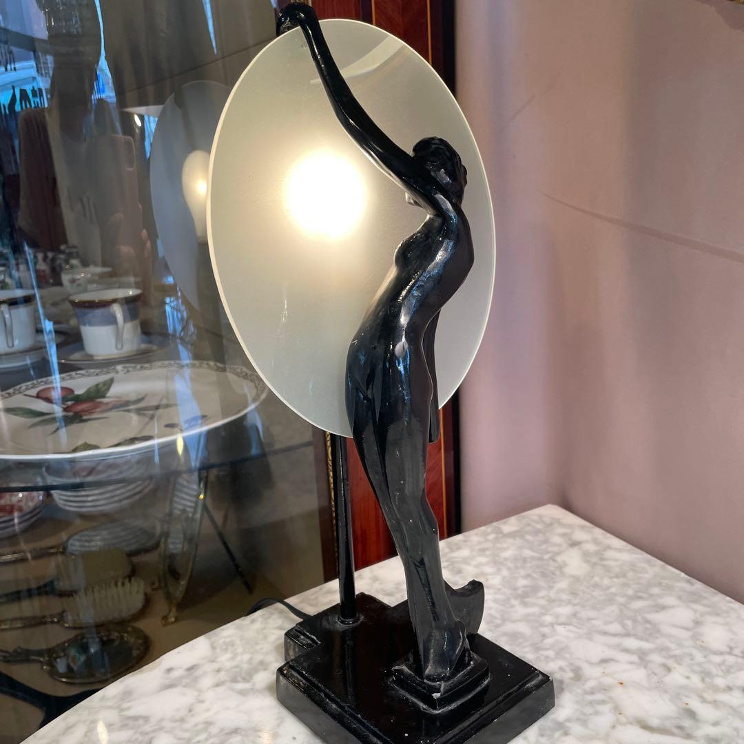 お値下げ‼︎ FRNKART・ヌードウーマンディスクランプ