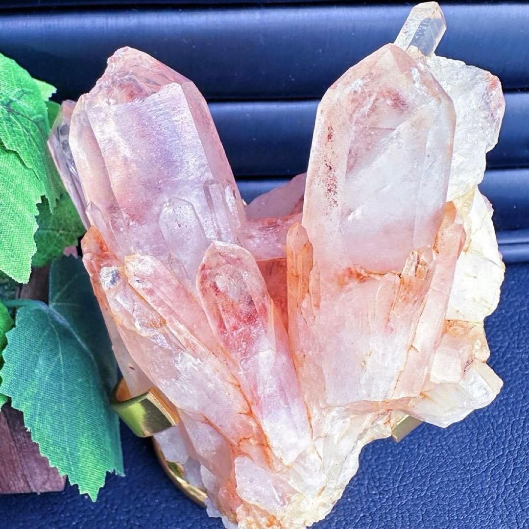 爆アレ❗️可愛いピンク♡超綺麗マダガスカル産パイナップルピンククラスターA1427