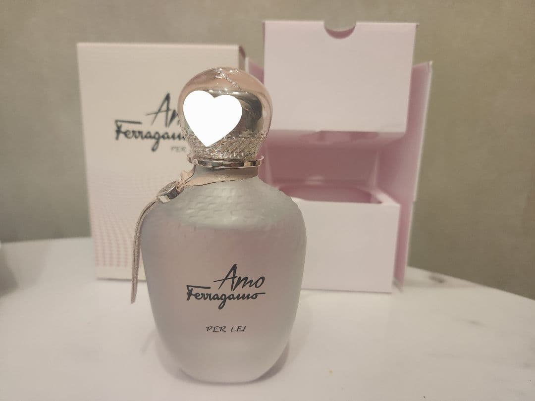 amo ferragamo per lei アモ フェラガモ パーレイ100ml 100mlの商品