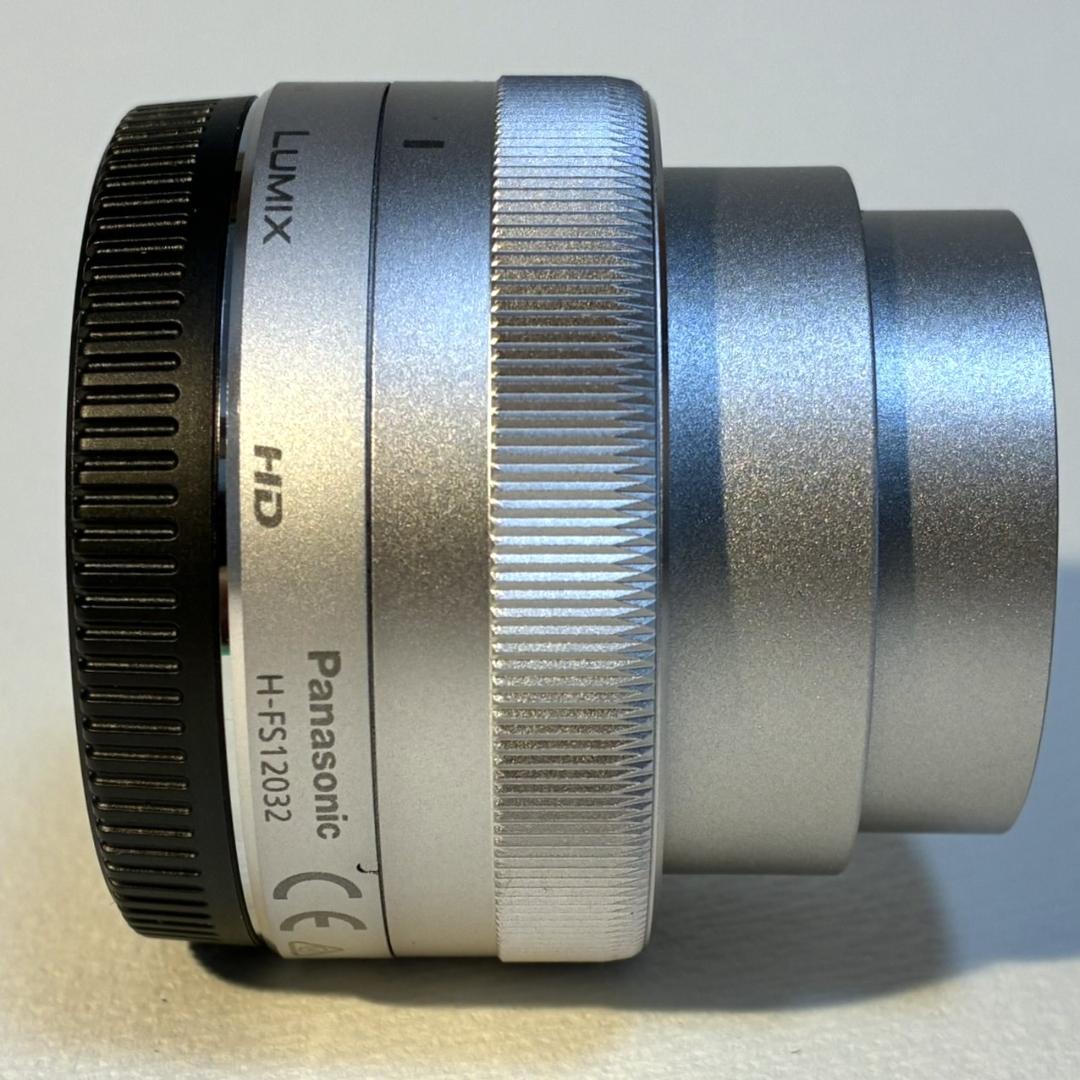 LUMIX G VARIO 12-32mm f/3.5-5.6 シルバー