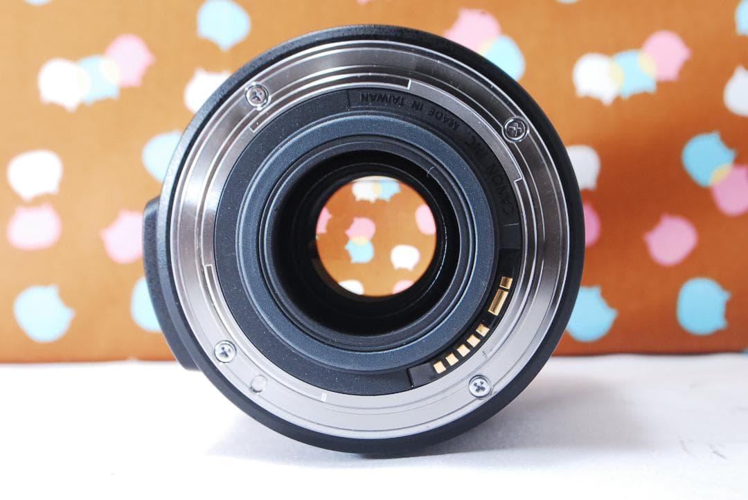 ✨万能レンズ✨Canon EF-S 18-135mm F3.5-5.6 IS