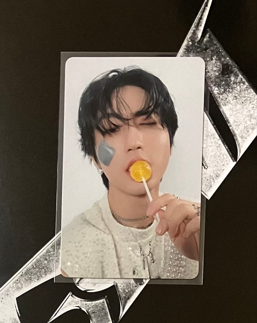 straykids スキズ GIANT タワレコラキドロトレカ ハン - メルカリ