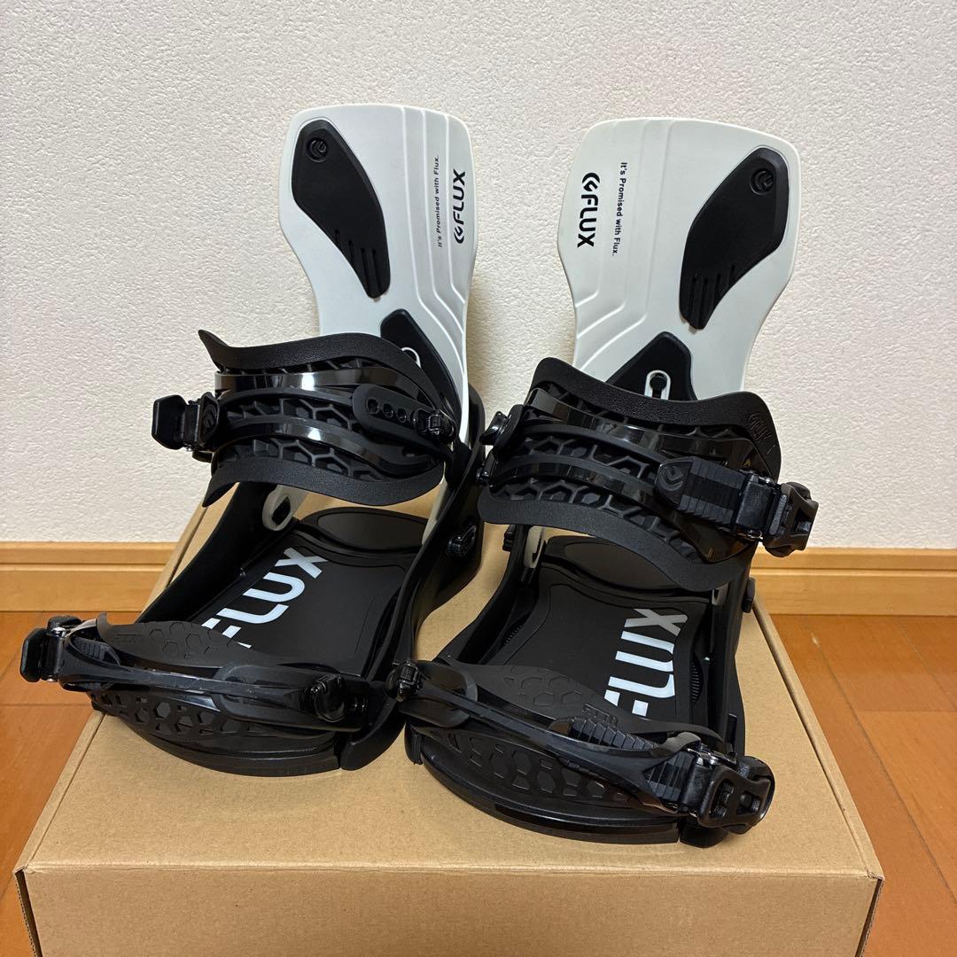 FLUX XF ブラック/ホワイト 22-23年 Mサイズ - メルカリ
