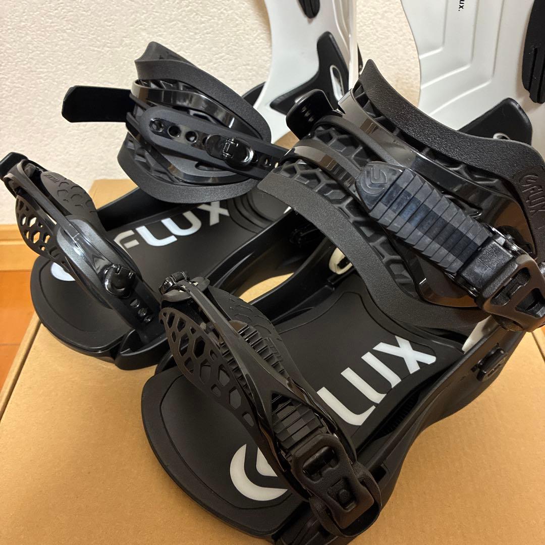 FLUX XF ブラック/ホワイト 22-23年 Mサイズ - メルカリ