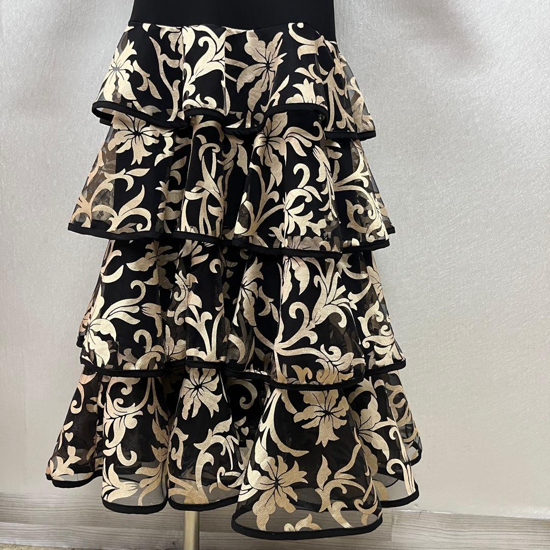 新品 社交ダンス セットアップ 黒地にゴールドプリント ドルマン