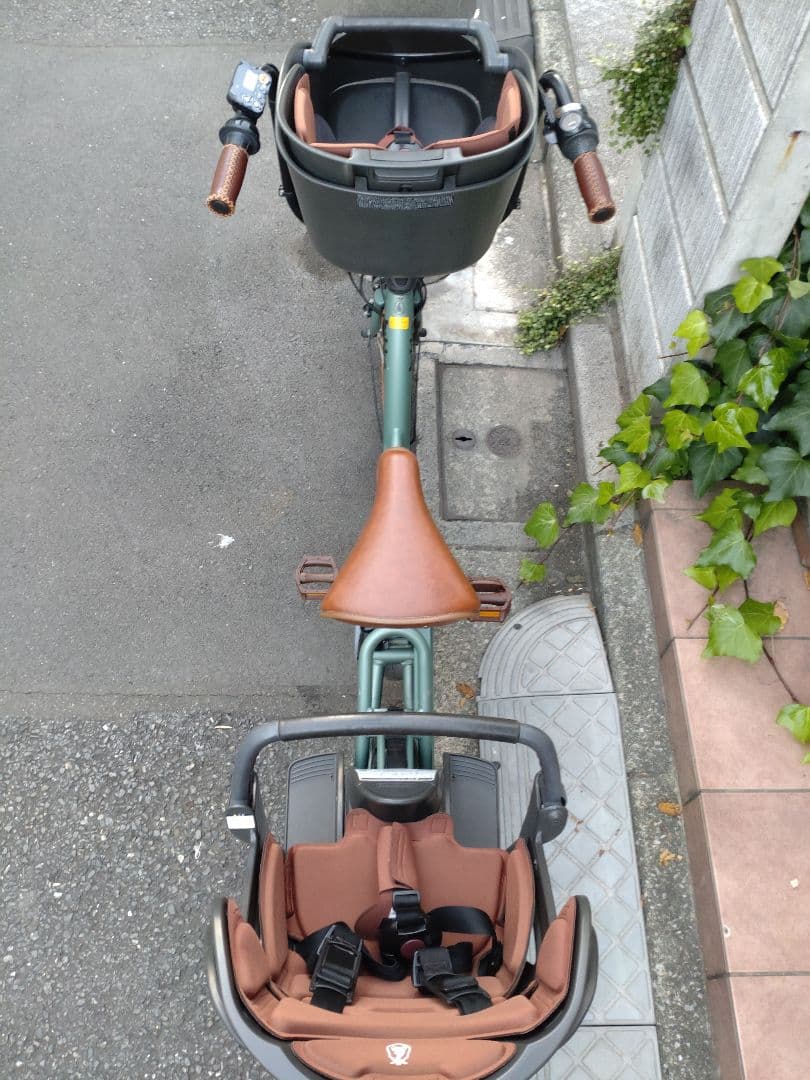 《y》【bikke ビッケポーラー】電動アシスト自転車★子供乗３人乗