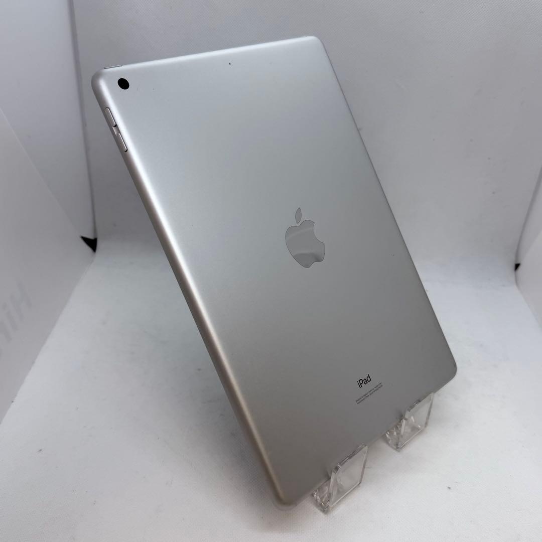 良品】iPad (第7世代) Wi-Fiモデル 32GB - シルバー - メルカリ