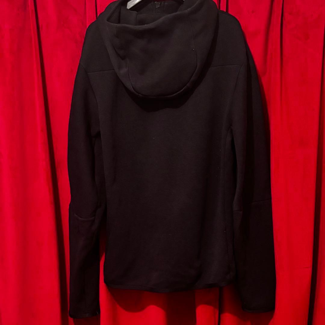 廃盤・旧モデル】NIKE テックフリース フルジップ フーディ ブラック