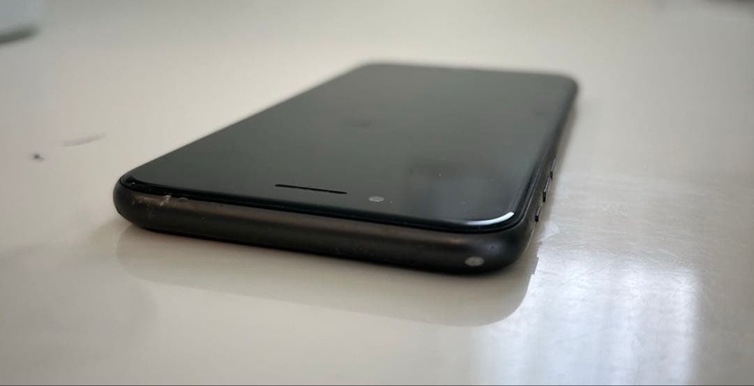 iPhone8 64GB スペースグレー 画面割れなし バッテリ84% - メルカリ