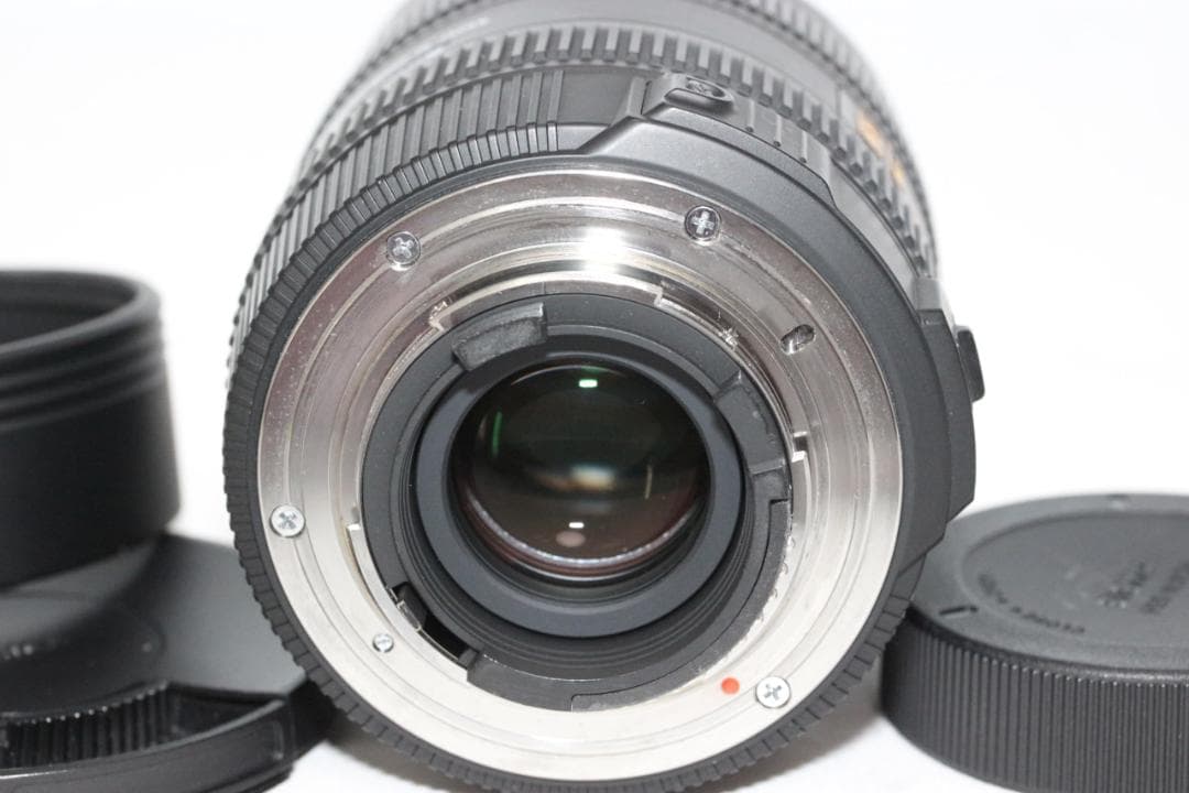 中古　SIGMA超広角ズーム 8-16mm F4.5-5.6 DC HSM