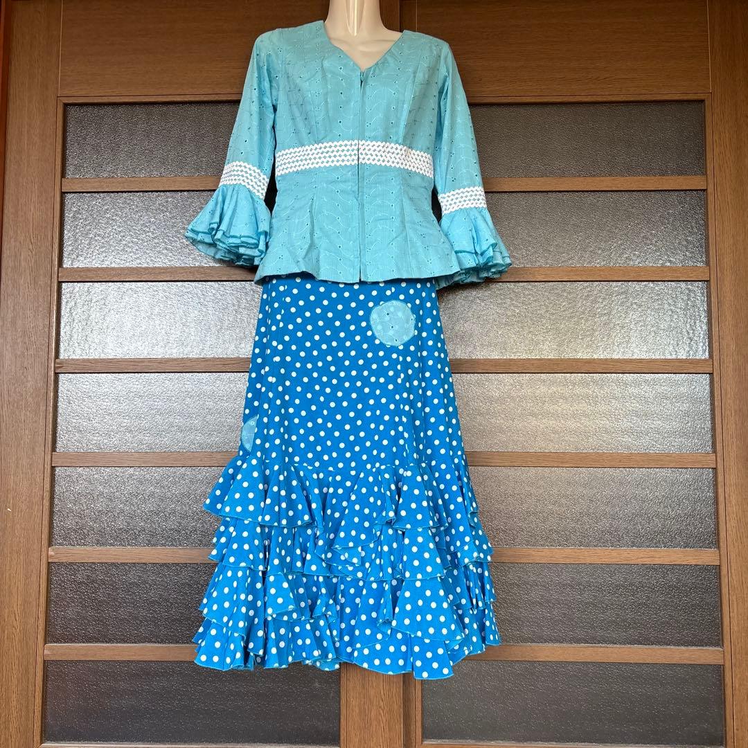 水色フラメンコツーピース 楽天市場】フラメンコ衣装 ツーピース 全9色 無地レース ブラウス