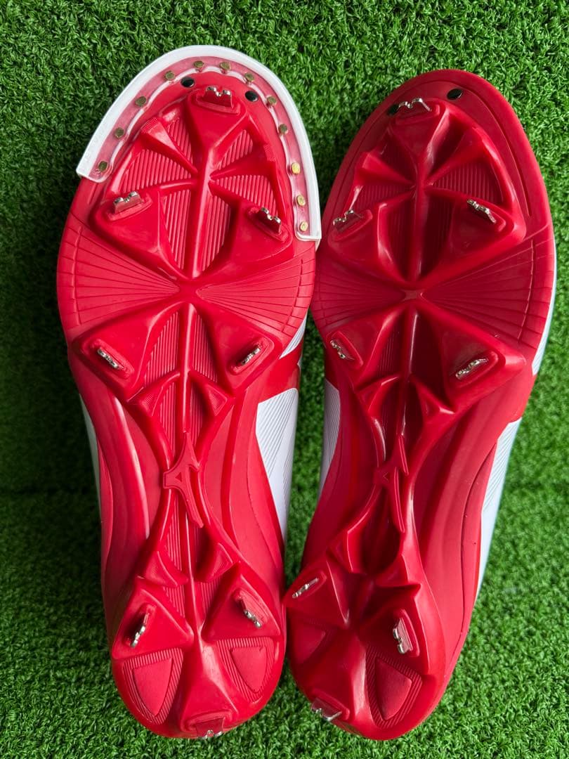 ミズノ　野球スパイク 28.0cm 赤×白 美品 軽量モデル　新品未使用　P革付