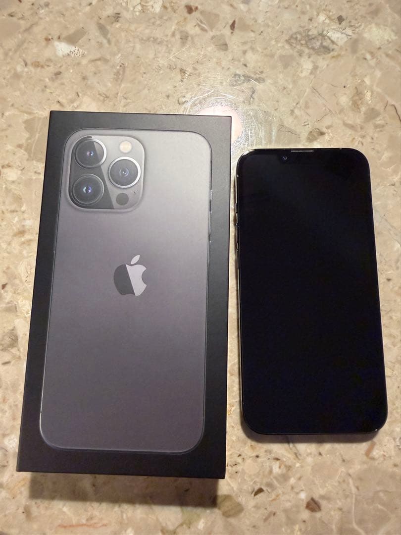 Apple iPhone 13 Pro 512GB SIMフリー 92% Amazon | 【整備済み品】 Apple iPhone 13 Pro 512GB シルバー SIM