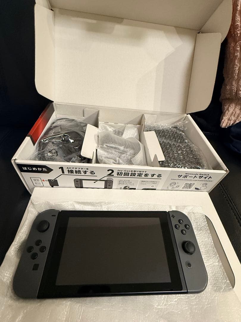 美品Nintendo Switch 本体 グレー - メルカリ