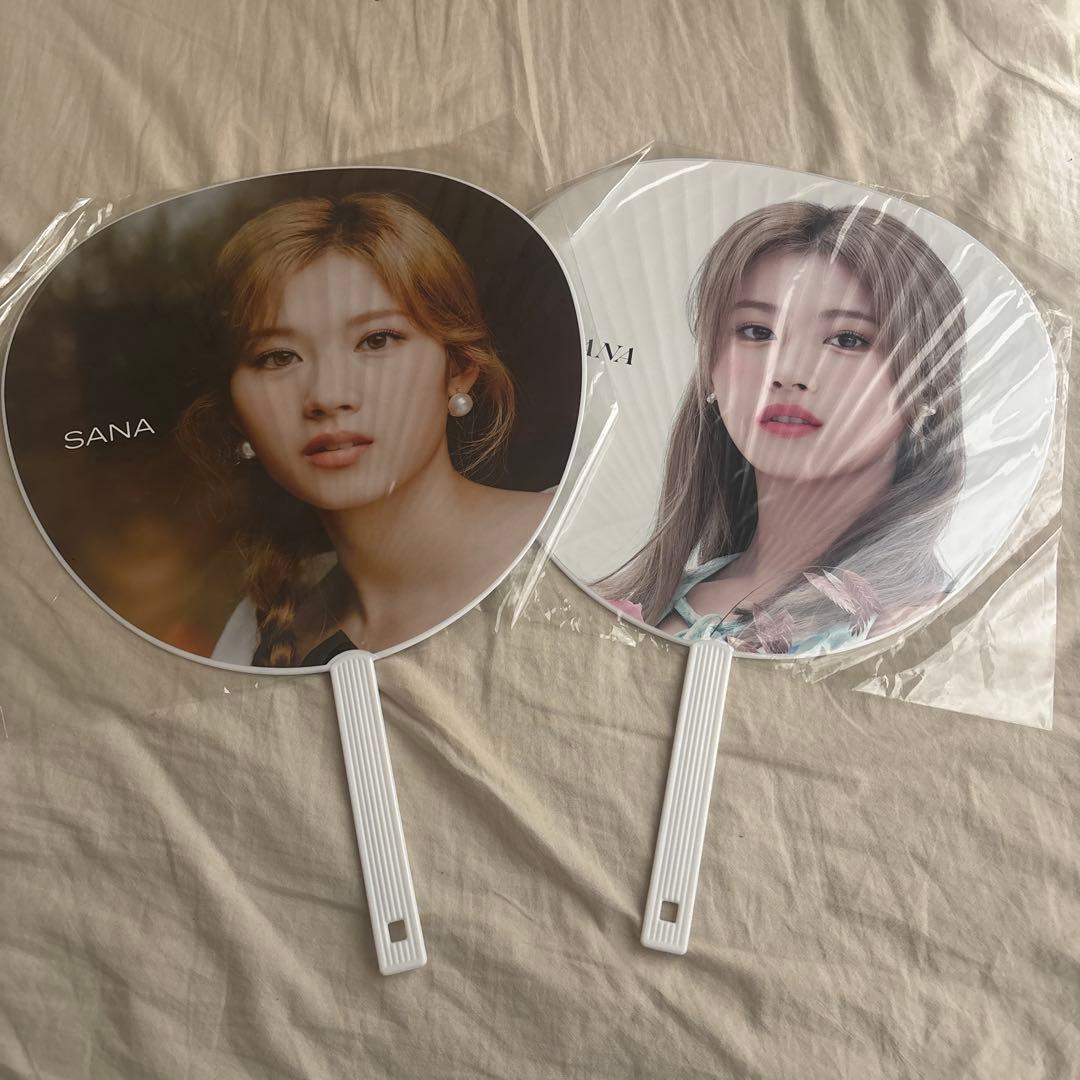 twice サナ うちわ - メルカリ