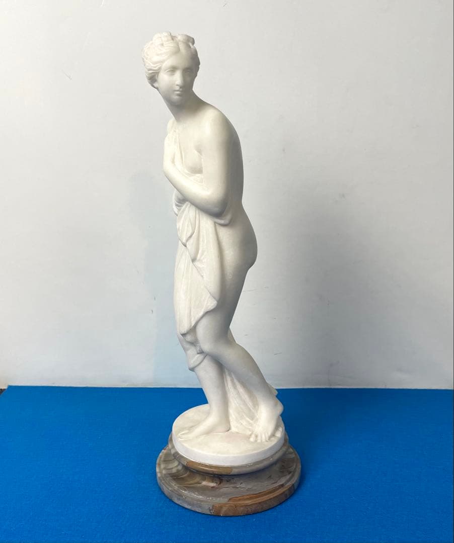 ○西洋彫刻 大理石 ヴィーナス像 天使 彫刻 女神 裸婦 水浴び○ - メルカリ