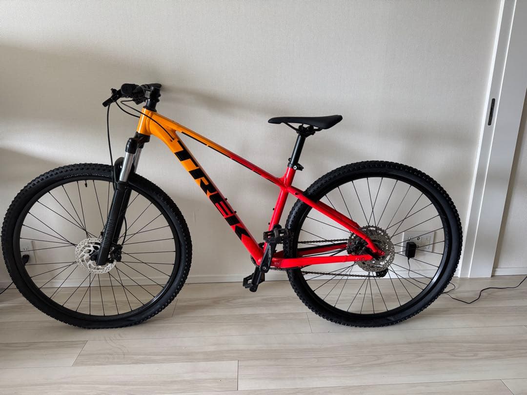 Trek マウンテンバイク オレンジと赤 TREK マウンテンバイク オレンジ」の買取実績・相場-レンジ買取なら