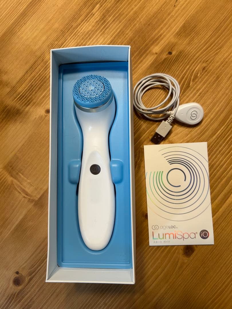 【美品】ニュースキン ageLOC®︎ ルミスパ®︎ iO（箱あり/説明書付） NU SKIN（ニュースキン） gen LOC ルミスパiOスターターキット