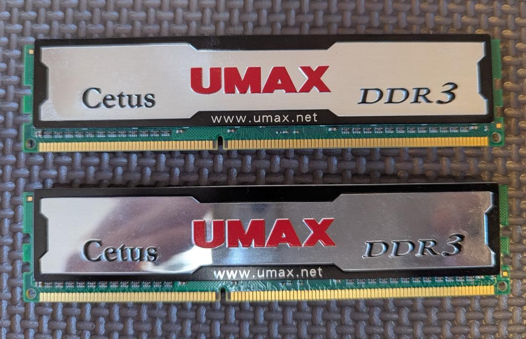 UMAX Cetus DDR3 2GB x2 1333MHz メモリー - メルカリ