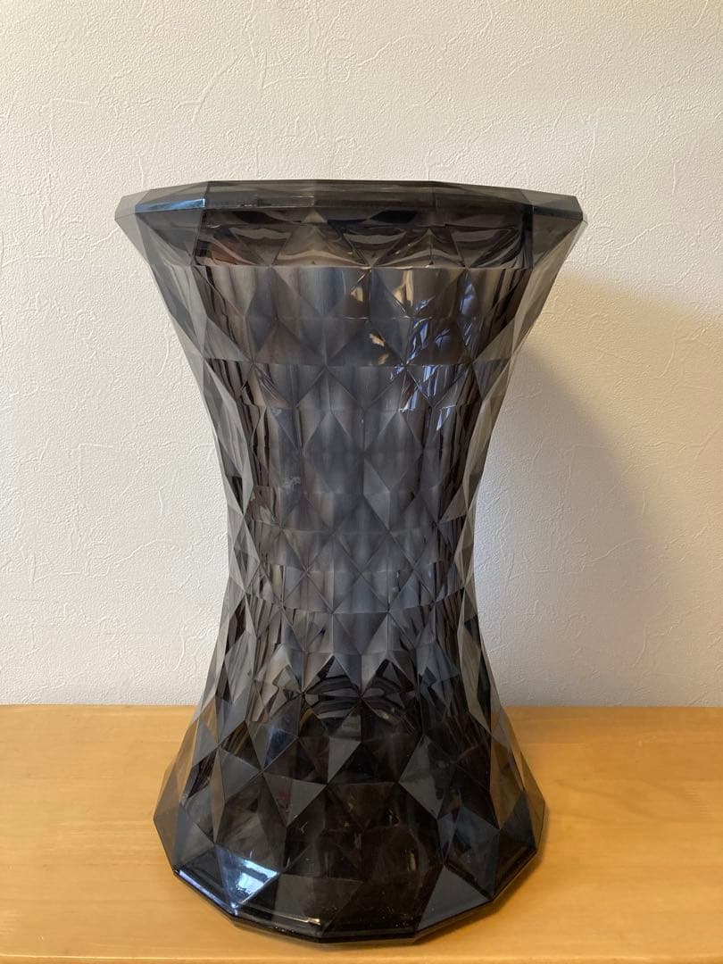 カルテル◇Kartell◆ストーン◇STONE◆スツール イタリアのデザイナーズ家具ブランドKARTELL(カルテル)のSTONE