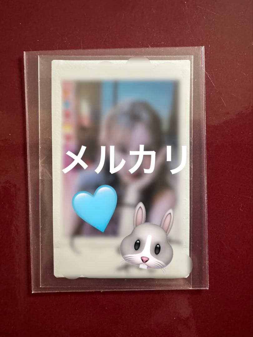 TWICE ナヨン 直筆サイン入りポラロイド - メルカリ