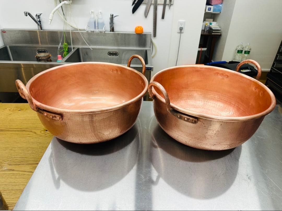 巨大銅鍋(直径約49㎝) 巨大銅鍋(直径約49㎝) - メルカリ