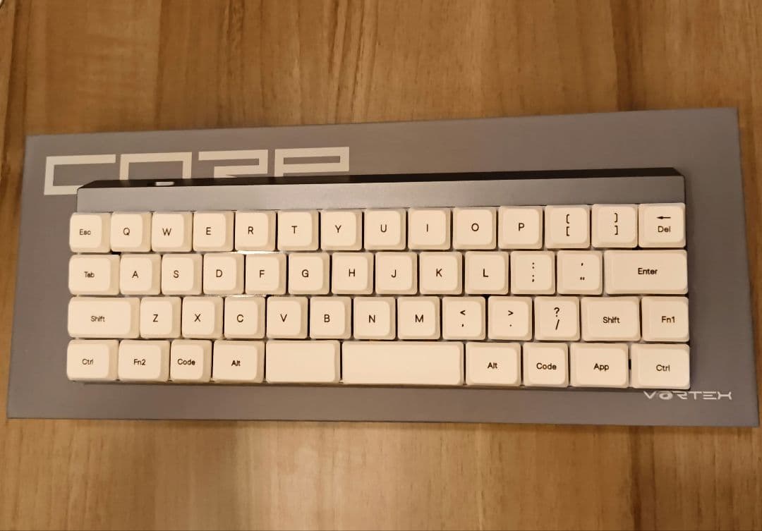 Vortex Core Plus ホワイト 茶軸 - メルカリ