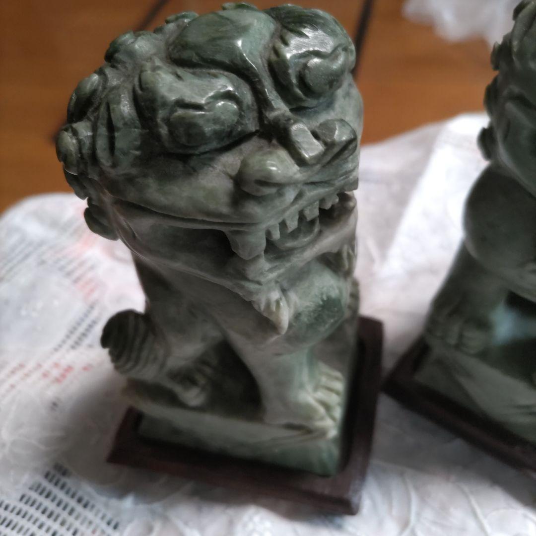 大幅値下‼️《玉彫、獅子ペア彫刻置物》（未使用保管品）玉石、金開運、魔除1558