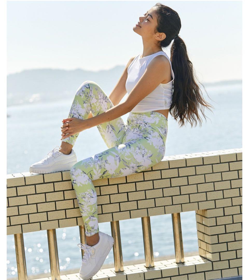 Julier ClearFlowerプリントレギンス サイズ0 - メルカリ