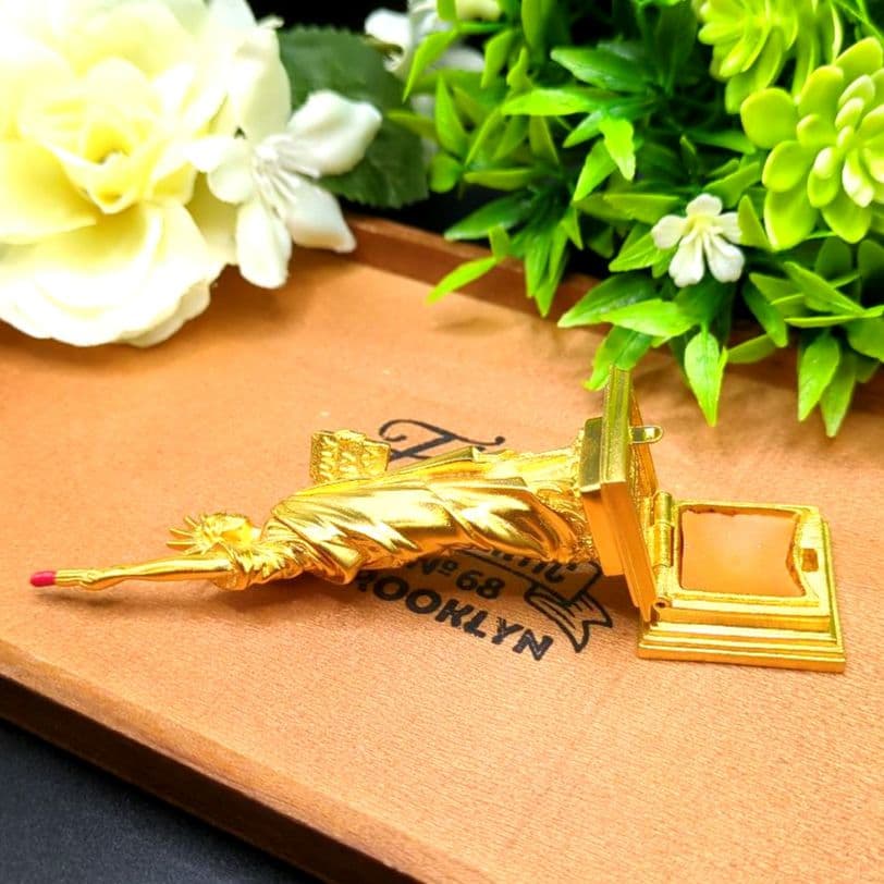 エスティローダー 練り香水 コンパクト スタチュー・オブ・リバティ