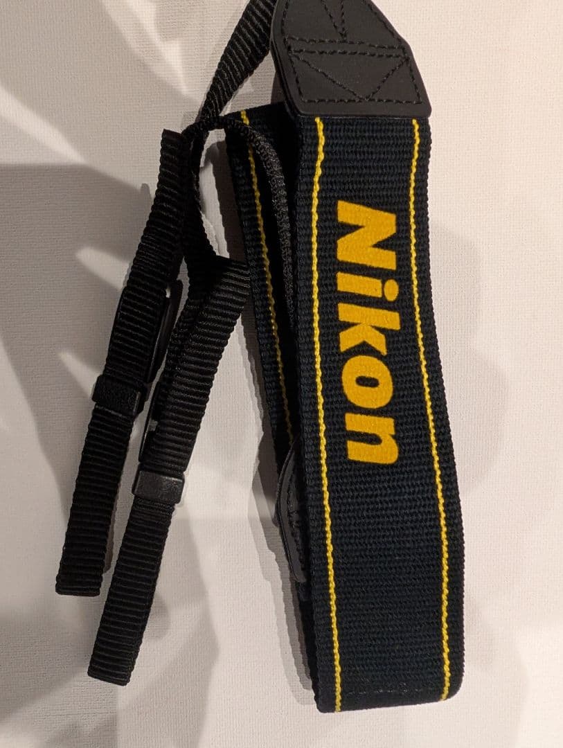 Nikon ニコン 純正 カメラストラップ 黒/黄色 - メルカリ