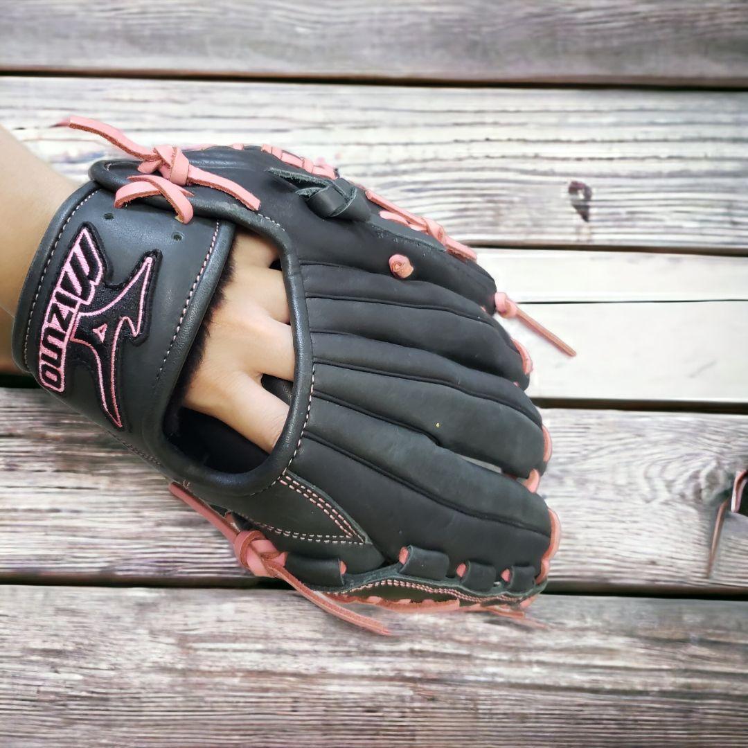 MIZUNO ミズノ 黒×ピンク グローブ 小中学生向け - メルカリ