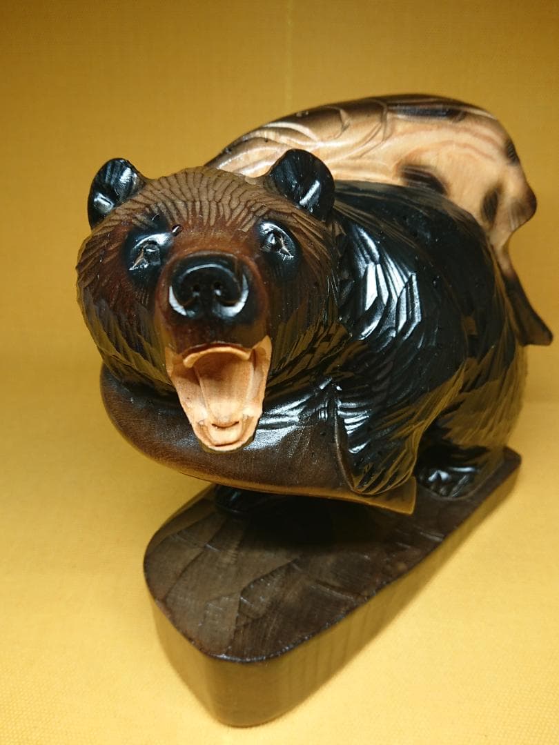 ビンテージ 木彫 熊 鮭背負い 置物 インテリア 工芸品 美術品 A1269