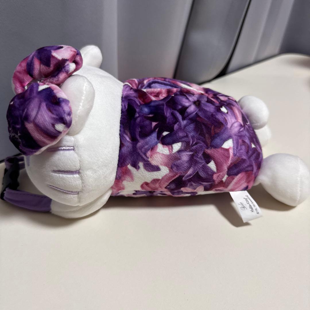 入手困難レア♡紫リゾフラ柄♡ Rady ハローキティ 吊り下げティッシュ