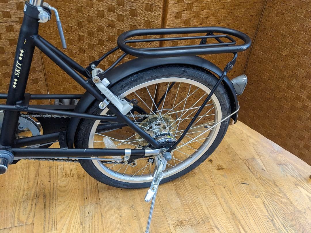 U096 折り畳み自転車 20インチ 6段変速 カゴ付き ブラック - メルカリ