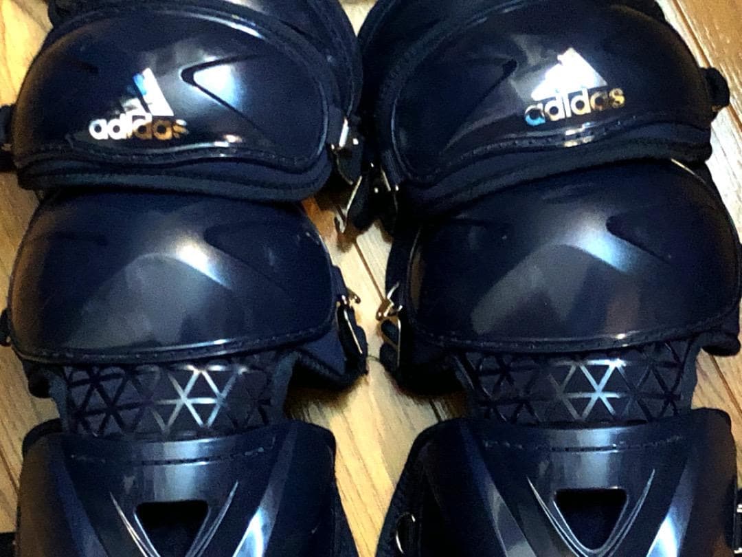 新品USA限定発売最高級☆adidasProキャッチャープロテクター＋レガース