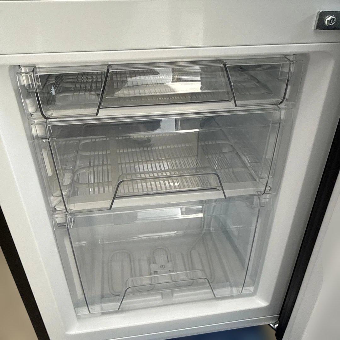 名古屋近郊限定 2025年 アイリスオーヤマ 冷蔵庫 142L 黒 - メルカリ