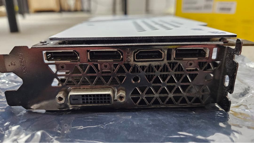 GPU GeForce® GTX 1080 Ti<SOYAさん専用> GPU GeForce® GTX 1080 Ti<SOYAさん専用> - メルカリ