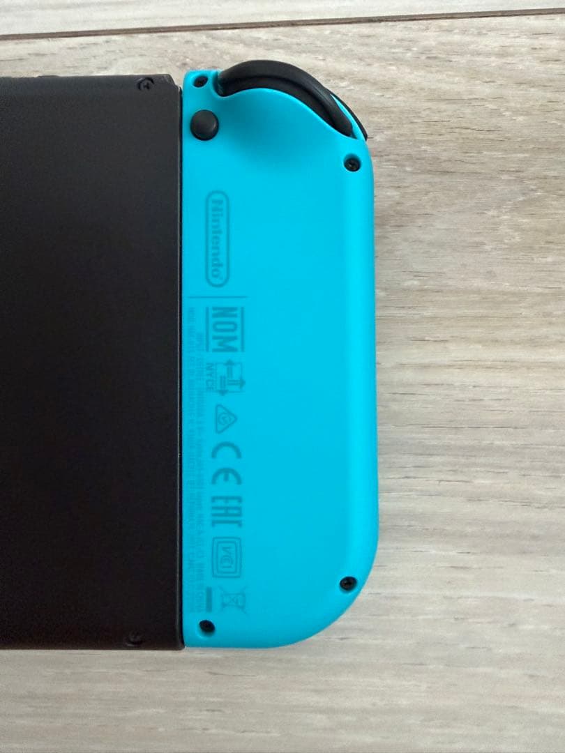 Nintendo Switch 本体 青/赤 Joy-Con付き - メルカリ