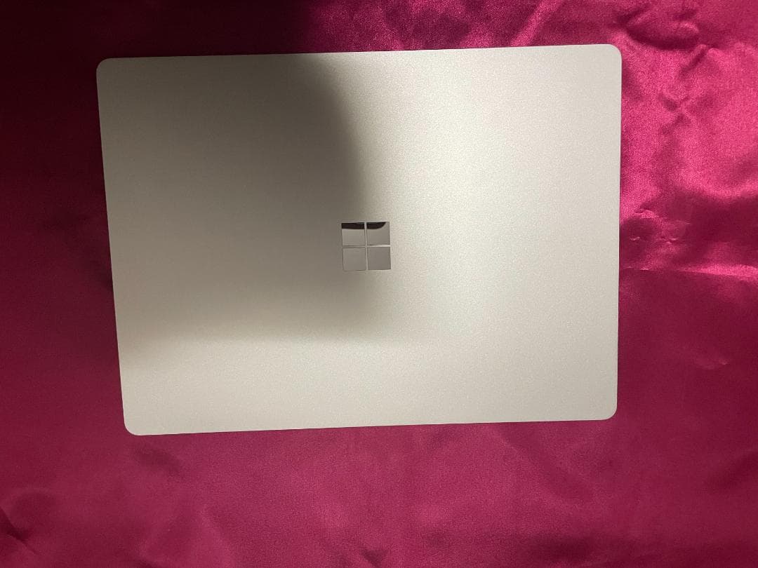中古 Surface Laptop Go 2 8QF-00040 プラチナ