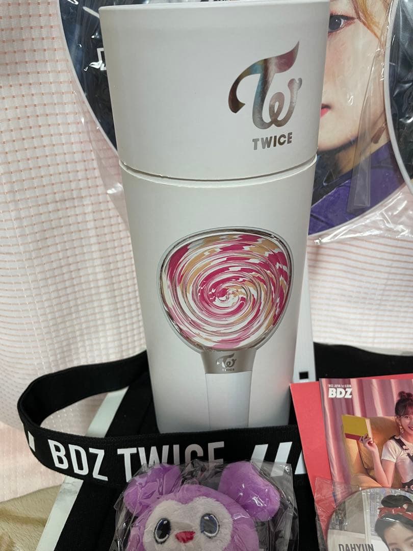 レア】TWICE グッズセット - メルカリ